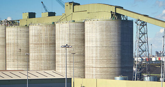 IMMINGHAM-à-Immingham-Dock-en-Angleterre